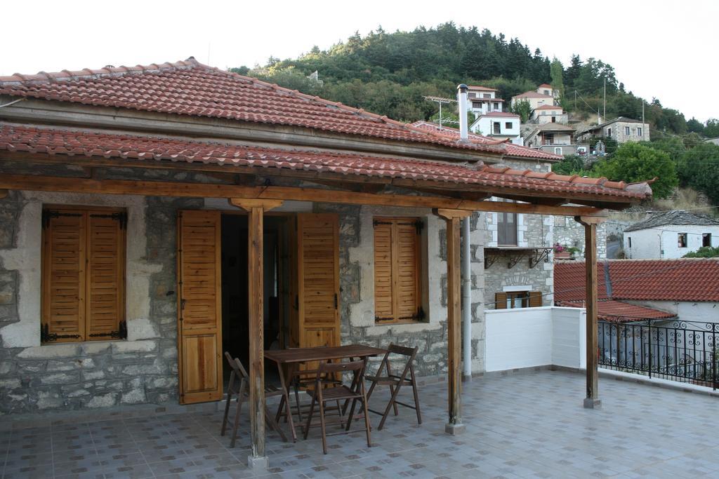 Maleatis Apollo Guesthouse Kosmás Exteriér fotografie