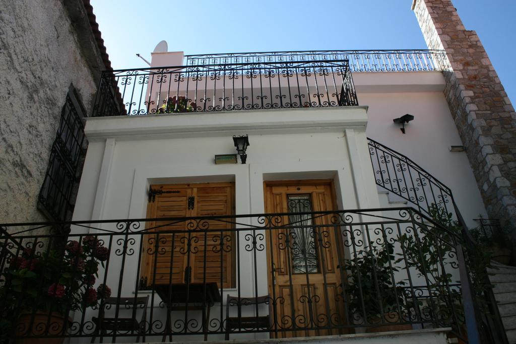 Maleatis Apollo Guesthouse Kosmás Exteriér fotografie