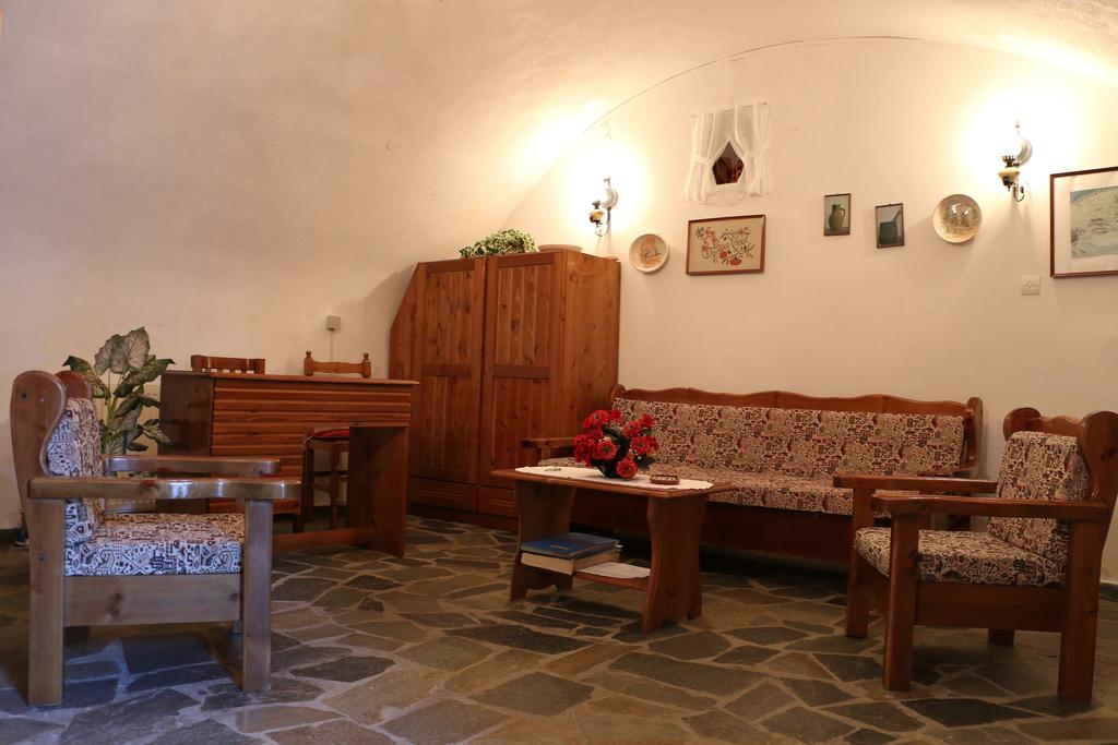 Maleatis Apollo Guesthouse Kosmás Exteriér fotografie